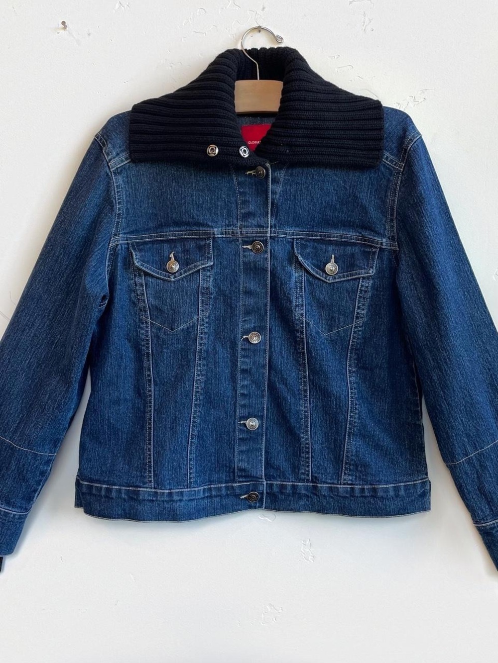 Y2K Gloria Vanderbilt Dark Blue Denim Jacket with Black Rib Knit Collar
